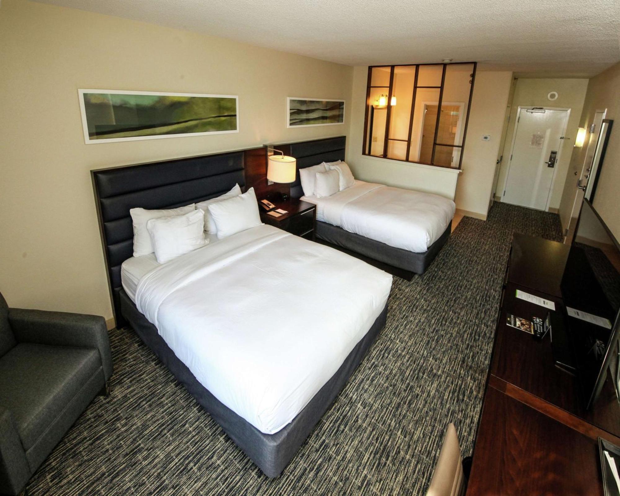 Doubletree By Hilton Hotel Columbia Exterior photo
