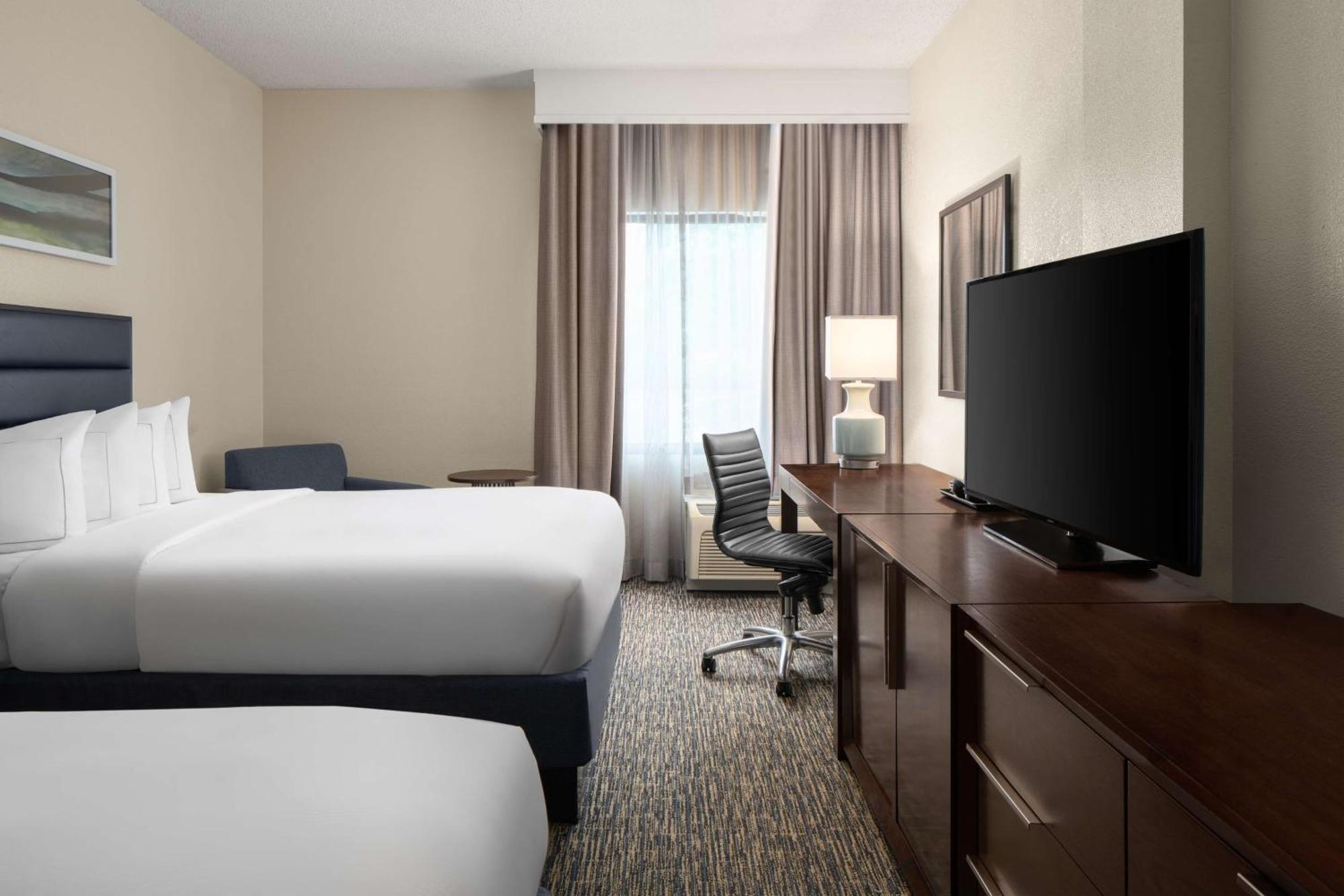 Doubletree By Hilton Hotel Columbia Exterior photo