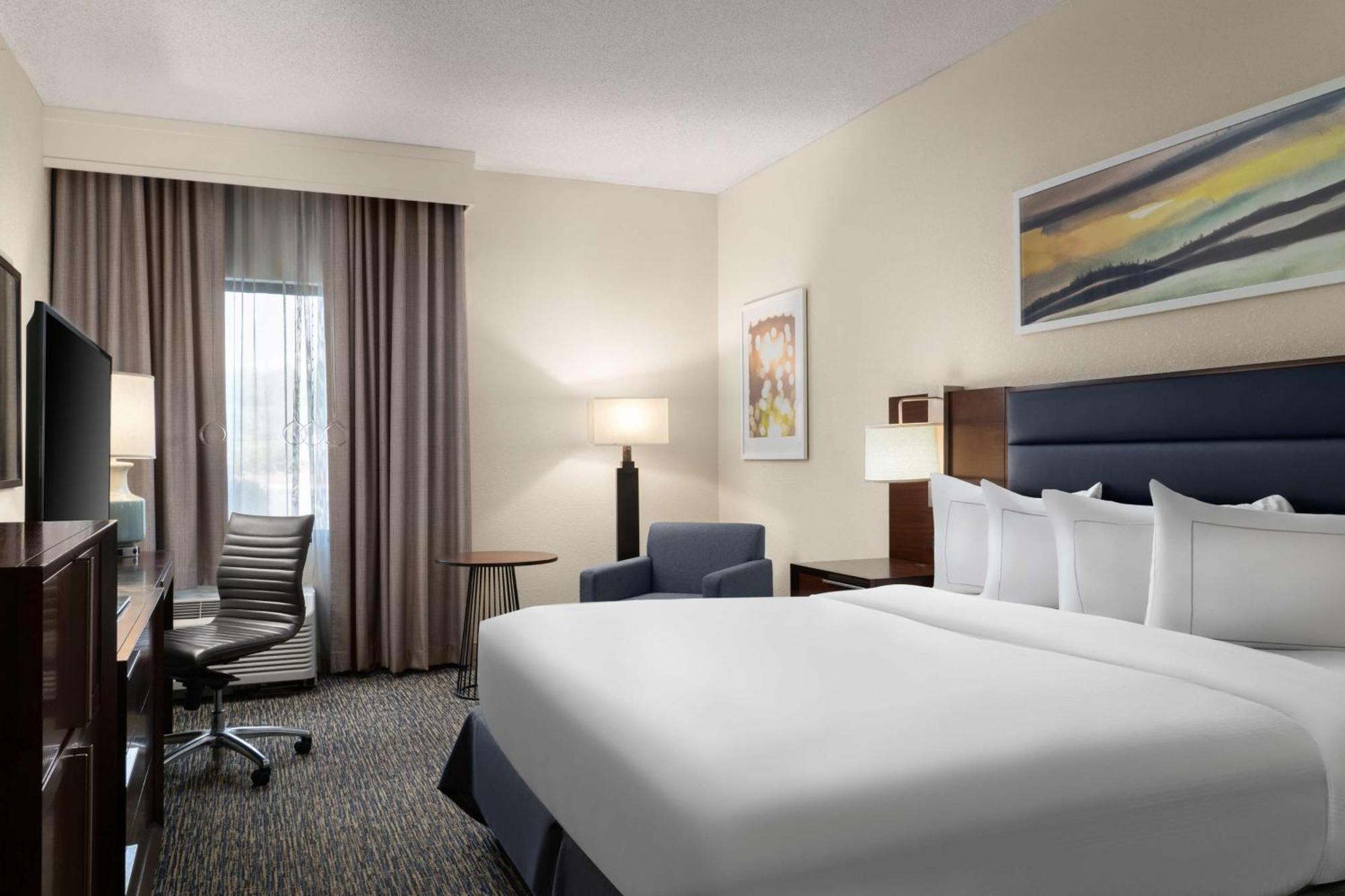 Doubletree By Hilton Hotel Columbia Exterior photo